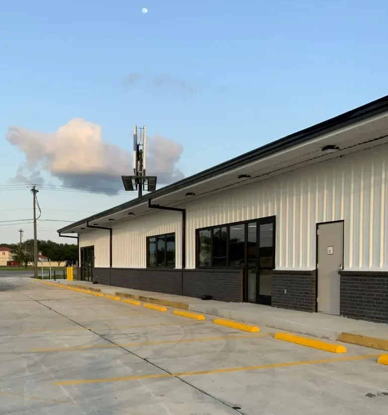 Seguin Plasma After- Exterior
